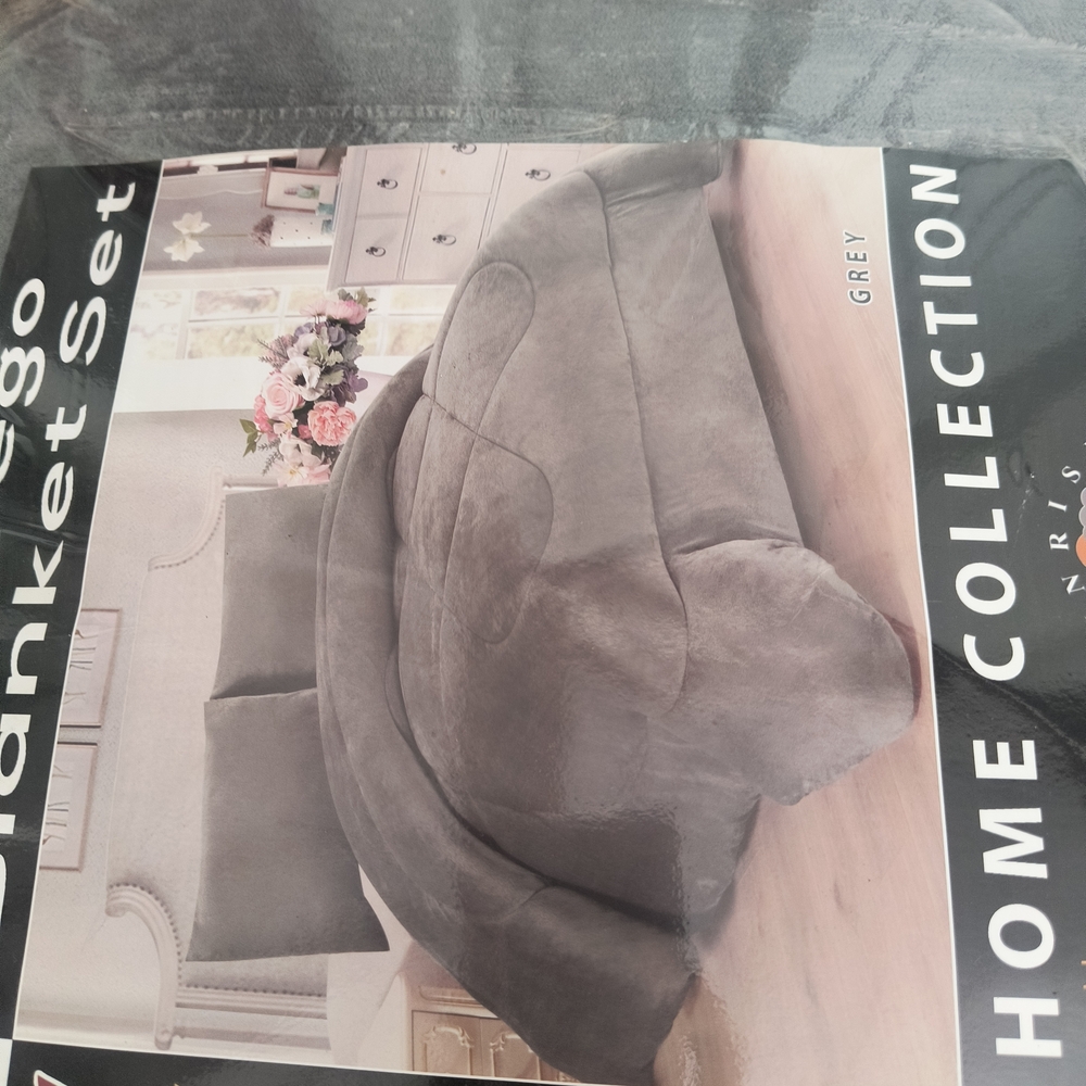 Home Collection Grey Furniture Cover